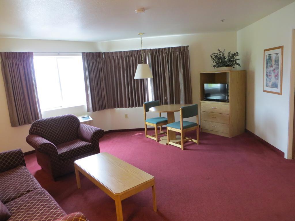 Super 8 By Wyndham Austin North/University Area Екстериор снимка